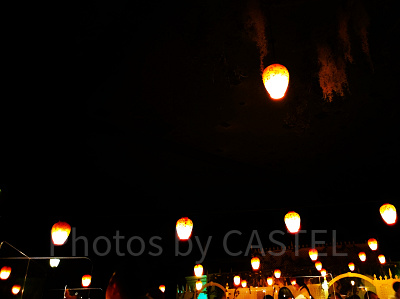 ブルーバイユー・レストラン：天井には無数のちょうちんが！