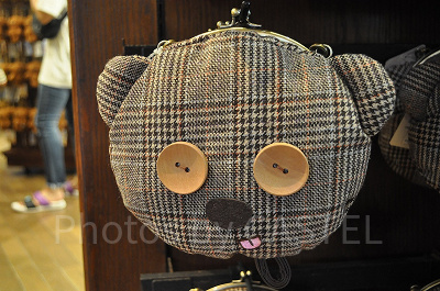 BOB's FAVORITE BEARシリーズのがま口ポシェットブラウンチェック）