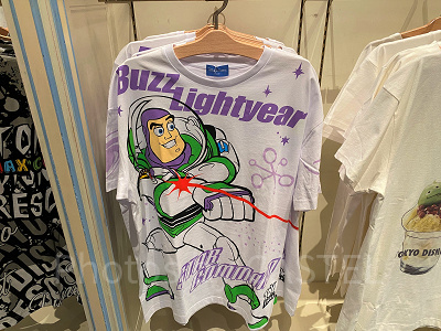 バズライトイヤーTシャツ 