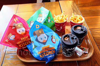 キャンプ・ウッドチャック・キッチンのバーガー袋