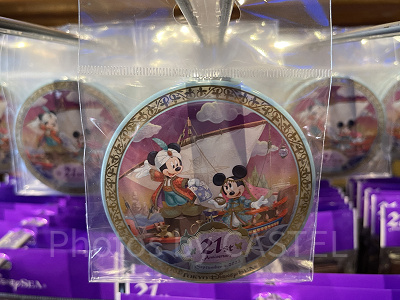 缶バッジ ディズニーシー21周年グッズ