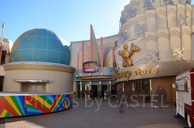 セレブレーション・プラザ（2階）