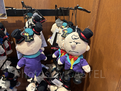 チャーリー・ブラウンぬいぐるみキーチェーン