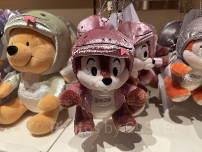 11/14・12/2発売】ディズニーお正月グッズ2025全42種類一覧！巳