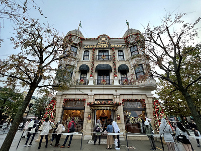 マクダックス・デパートメントストアのクリスマスデコレーション