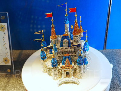 値下げ☆希少品 東京ディズニーランド 皿 シンデレラ城 TDL25周年記念シンデレラ城フィギュア東京ディズニーランド 【値下げ