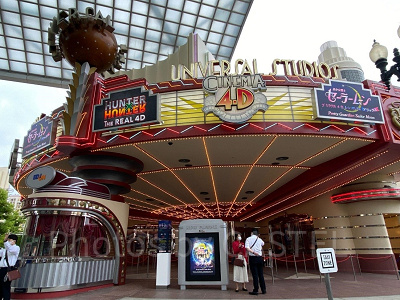 様々なアニメとコラボしているシネマ4₋D