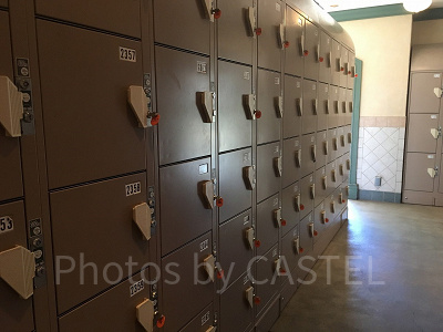 コインロッカー