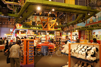 スヌーピー・スタジオ・ストアの混雑状況