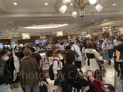 ワールドバザールの混雑状況(20:00ごろ)