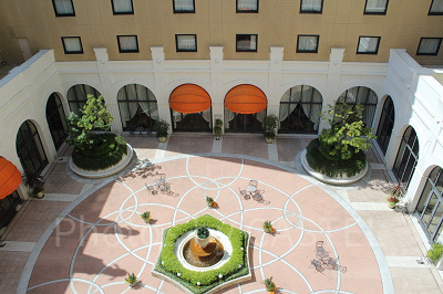 客室から見えるコートヤード(中庭)