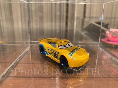 クルーズ・ラミネス(DINOCOレーシングタイプ)トミカ