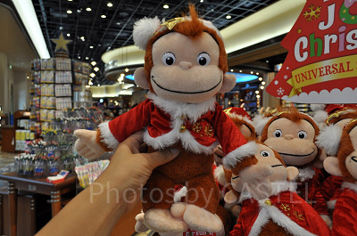 おさるのジョージクリスマスぬいぐるみ