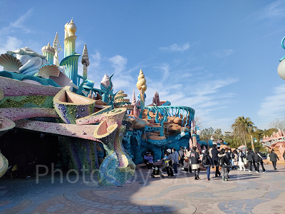 ディズニーシーにあるマーメイドラグーンはトリトン王が作ったもの?