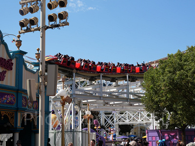 ディズニーカルフォルニアアドベンチャーのアトラクション：インクレディコースター