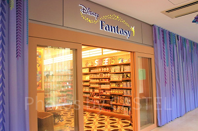 パークグッズやホテル限定グッズが揃うディズニーファンタジー