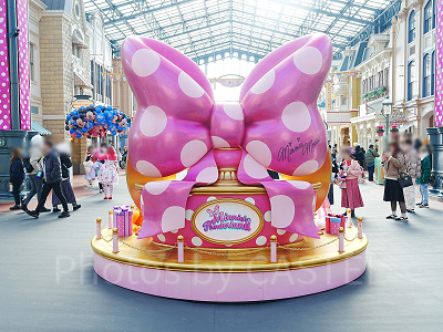 ディズニー・パルパルーザ “ミニーのファンダーランド”のデコレーション（メインエントランス）