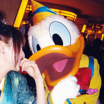 東京ディズニーランド　キャスト限定　成人式　浦安市　バッチ　希少　レア 毎年恒例の「東京ディズニーランド」成人式！ 35周年衣装のミッキー