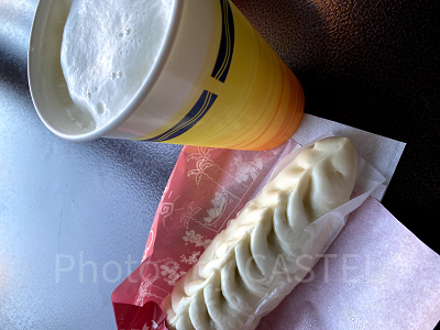 ディズニーシーおすすめフード⑩：ギョウザドッグ