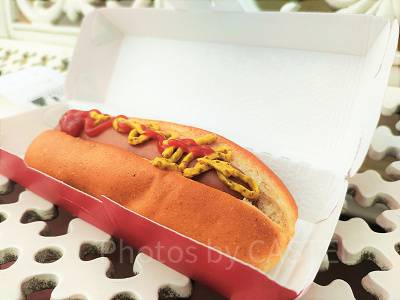 ディズニーランド食べ物：ホットドッグ