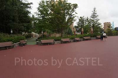 いつもキレイに清掃が行き届いているディズニーランド