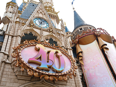 ディズニー40周年のフォトスポットまとめ！ガーランドや40周年
