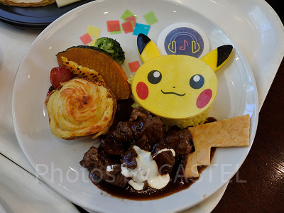 DJピカチュウハロウィーンパーティプレートセット（ユニバハロウィンフード2023）