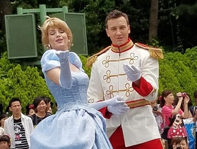 物語によって靴の種類が違う？