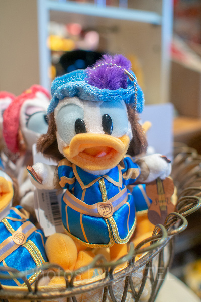 ドナルドぬいぐるみバッジ