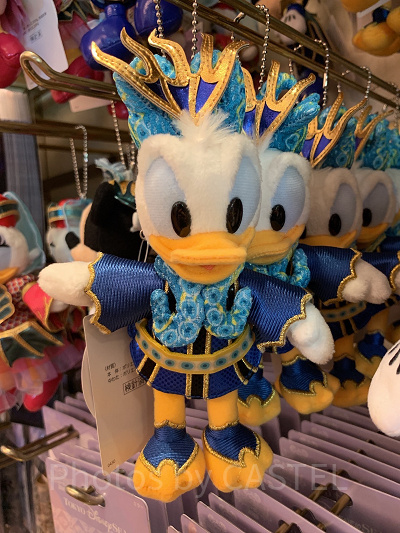 ドナルドぬいぐるみバッジ