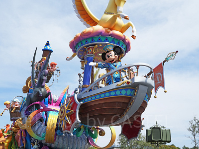 ドリーミング・アップ!(タムロンのレンズ(Model A058)で撮影)