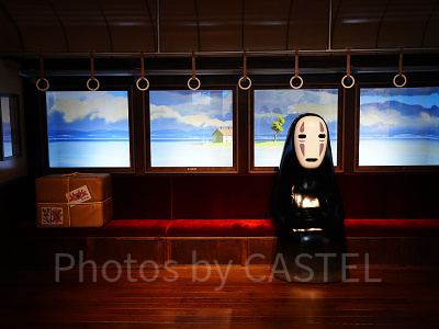 ジブリの大倉庫のなりきり場面展