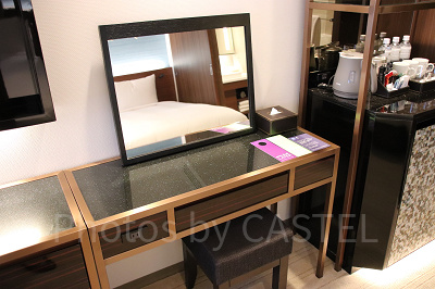 ファミリー ルームの化粧台