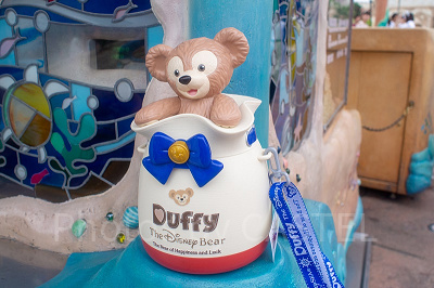 ダッフィーとダッフルバッグデザインのポップコーンバケット