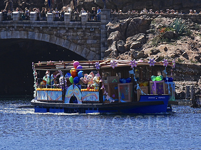 ダッフィー＆フレンズのカラフルハピネスジャーニー