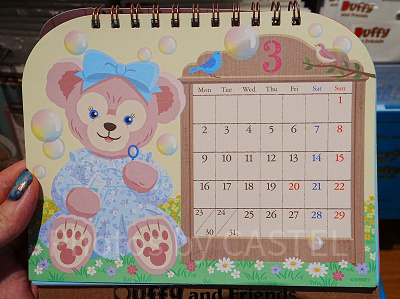 ダッフィー＆フレンズ カレンダー 2026年（令和8年）壁掛け＆卓上 2点