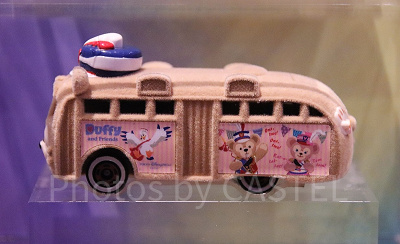 ダッフィーのハッピーマーチングファントミカ（横）