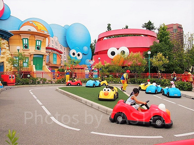 エルモのリトルドライブは子どもの出来た!を引き出すアトラクション