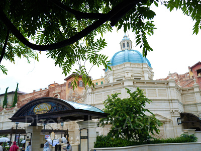 「ソアリン: ファンタスティック・フライト」外観