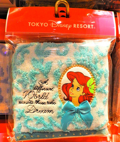 レース模様がフェミニン