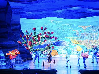 ファインディング・ニモ:ザ・ビッグ・ブルー・アンド・ビヨンド!