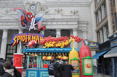 スパイダーマン前のフードカート