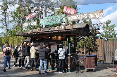 ウォーターワールド前のフードカート