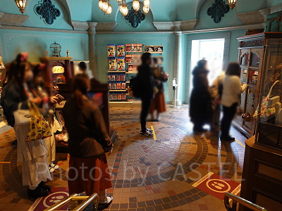 ガチャガチャの混雑状況／9:30