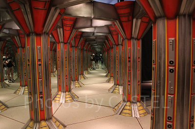 ギャラクシーウォーカーズの鏡の部屋。あなたは脱出できる？