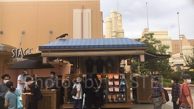 鬼滅の刃XＲライド前のグッズカート