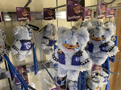 ハミクマパンク ストラップ付きマスコットキーチェーン