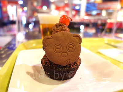 ハピネス・カフェ：ティムのチョコレートケーキ