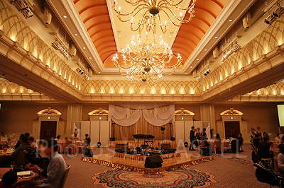 ハッピーエバーアフター・パーティーのステージ