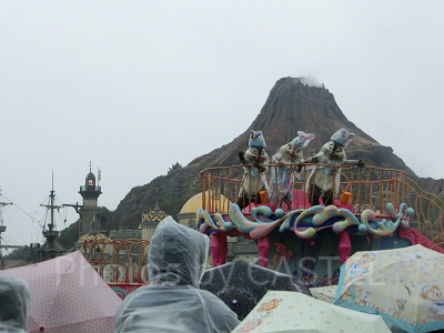 雨の日のハーバーグリーティングの様子